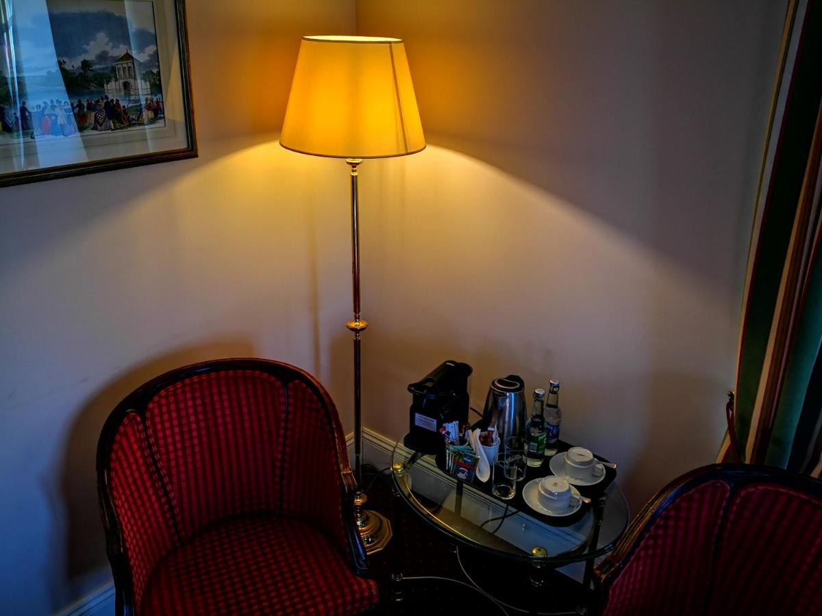 Dwor Sierakow Hotel Екстериор снимка