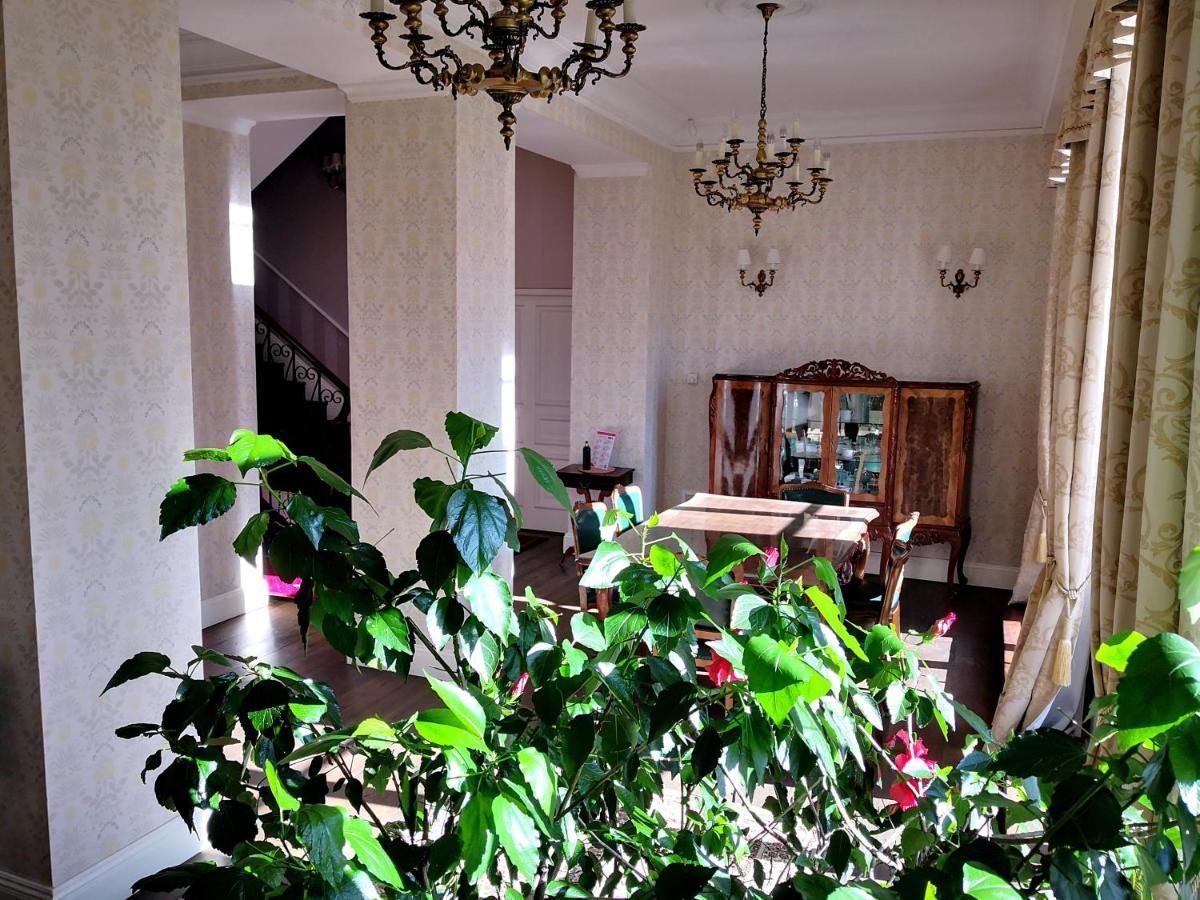 Dwor Sierakow Hotel Екстериор снимка