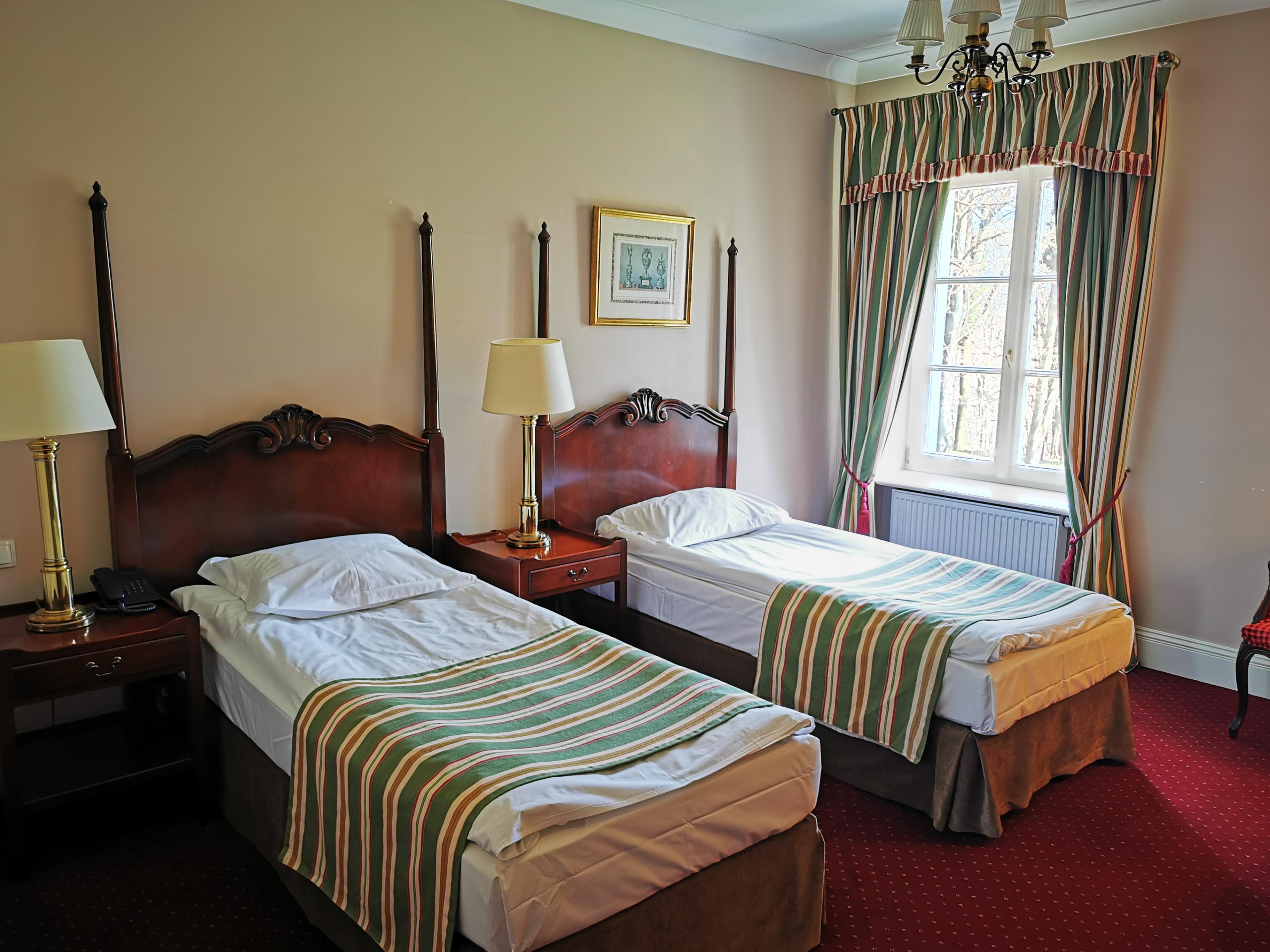 Dwor Sierakow Hotel Екстериор снимка