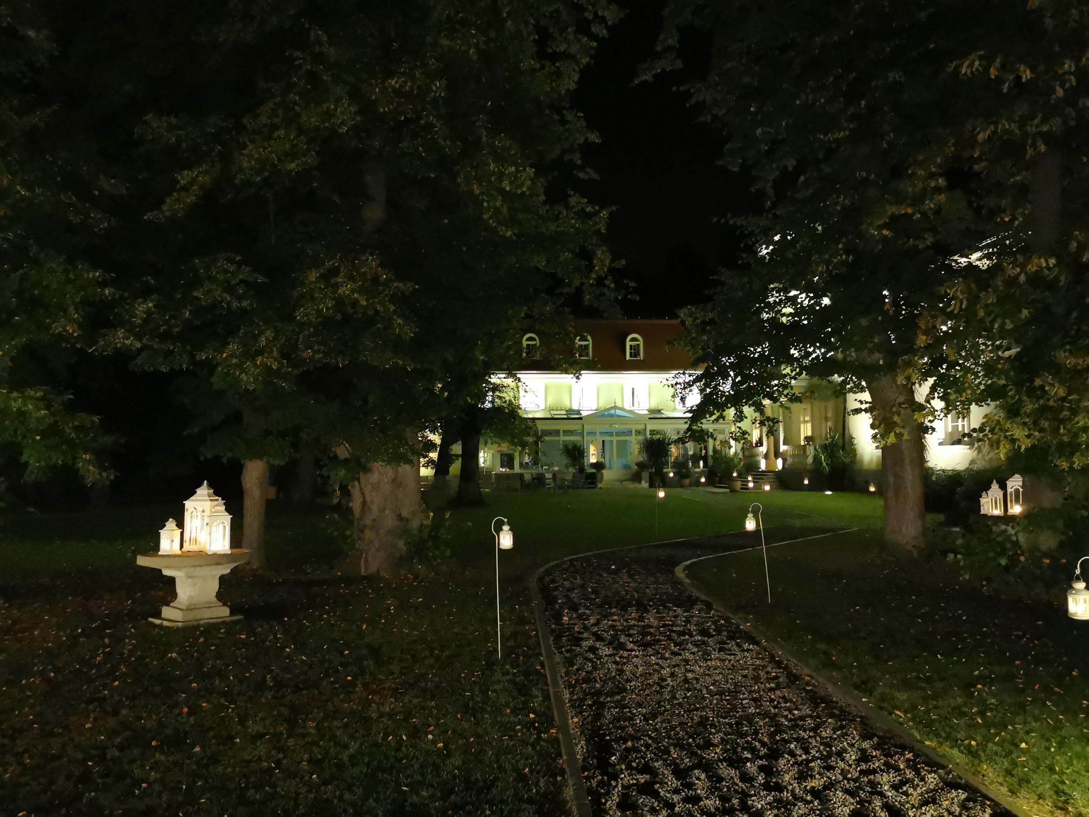 Dwor Sierakow Hotel Екстериор снимка